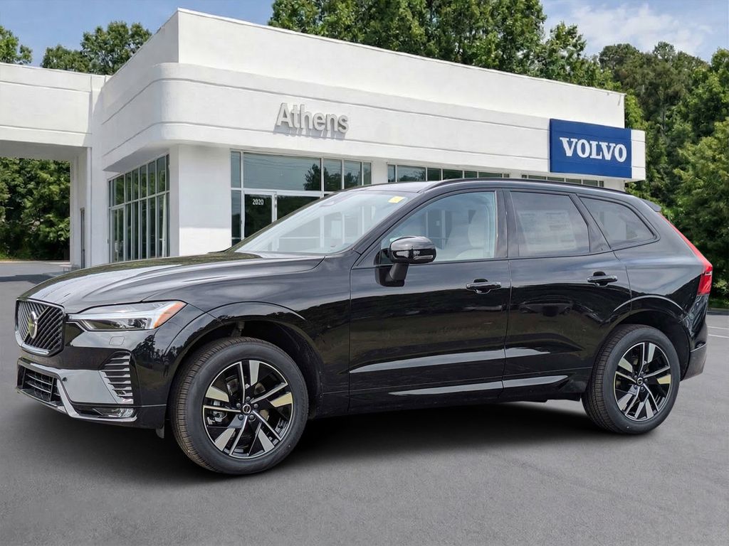 2026 Volvo XC60 B5 Core Dark AWD's photo