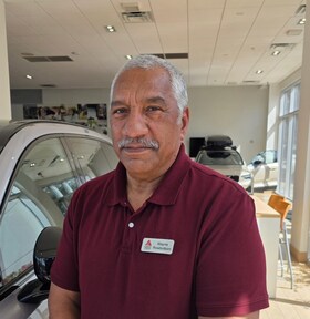 Staff member Wayne N. from ID_260149