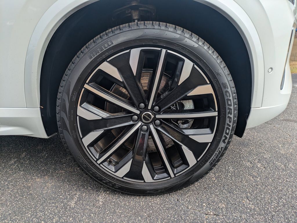 2026 Volvo XC90 Ultra - Photo 11