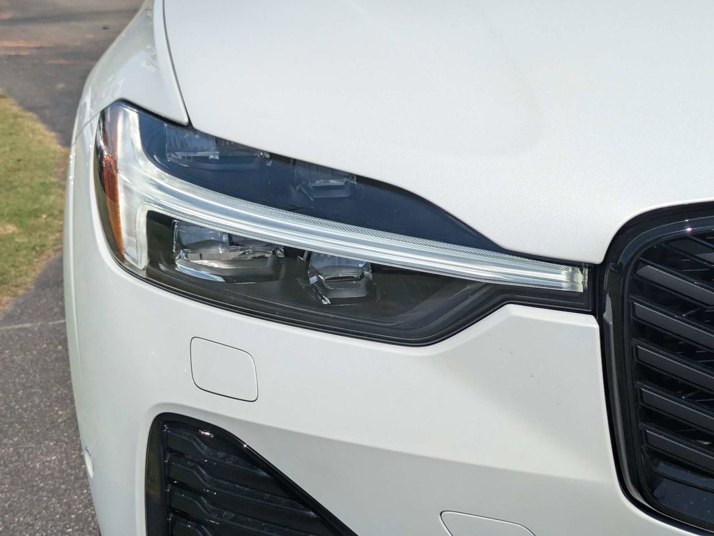 2026 Volvo XC60 Ultra - Photo 10