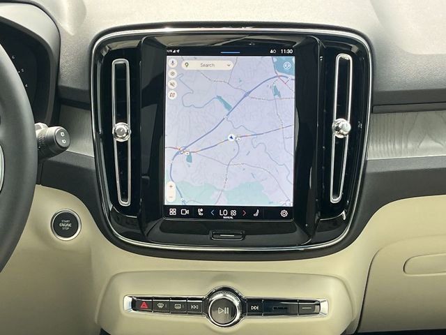 2025 Volvo XC40 Plus - Photo 22