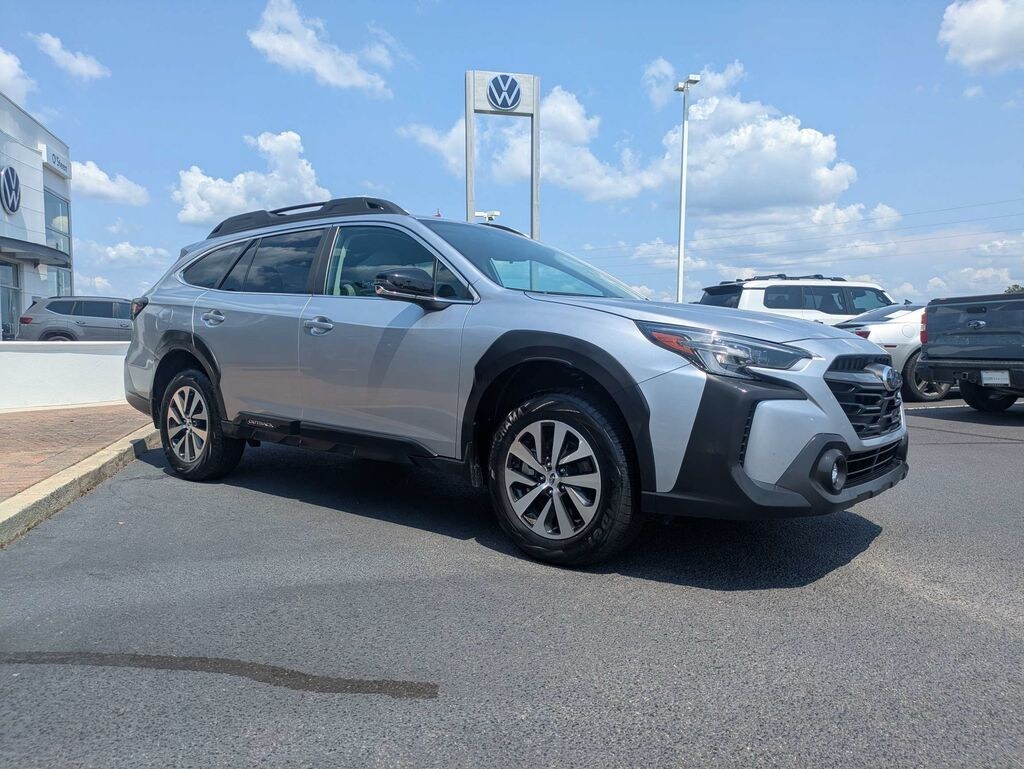 Used 2025 Subaru Outback Premium SUV