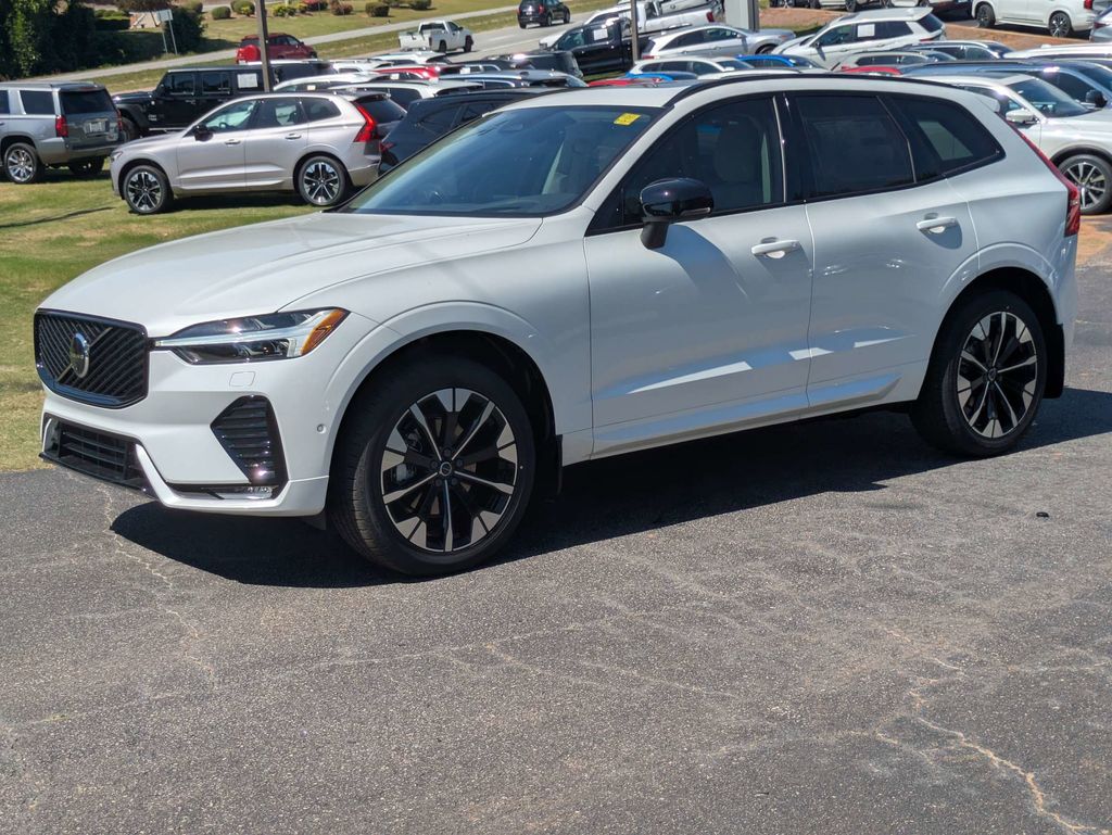 2026 Volvo XC60 Ultra - Photo 2
