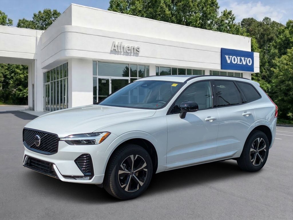 2026 Volvo XC60 B5 Core Dark AWD's photo