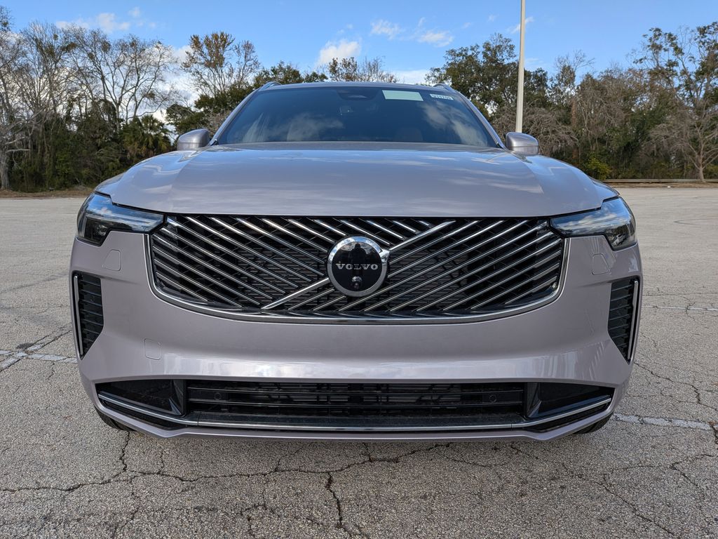 2026 Volvo XC90 Plus - Photo 14