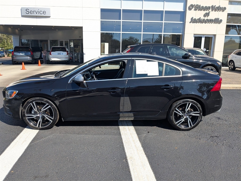 Used 2017 Volvo S60 T6 AWD R-Design Platinum Sedan