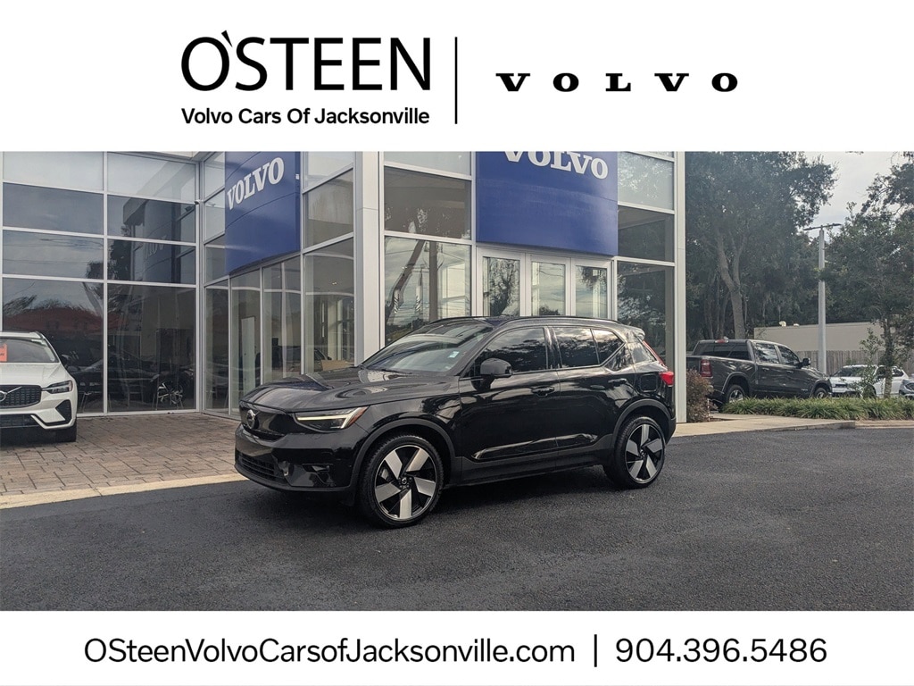 2023 Volvo XC40 Ultimate's photo