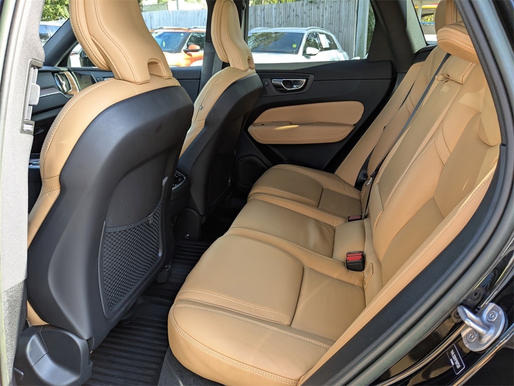 Used 2023 Volvo XC60 B5 FWD Ultimate Dark SUV