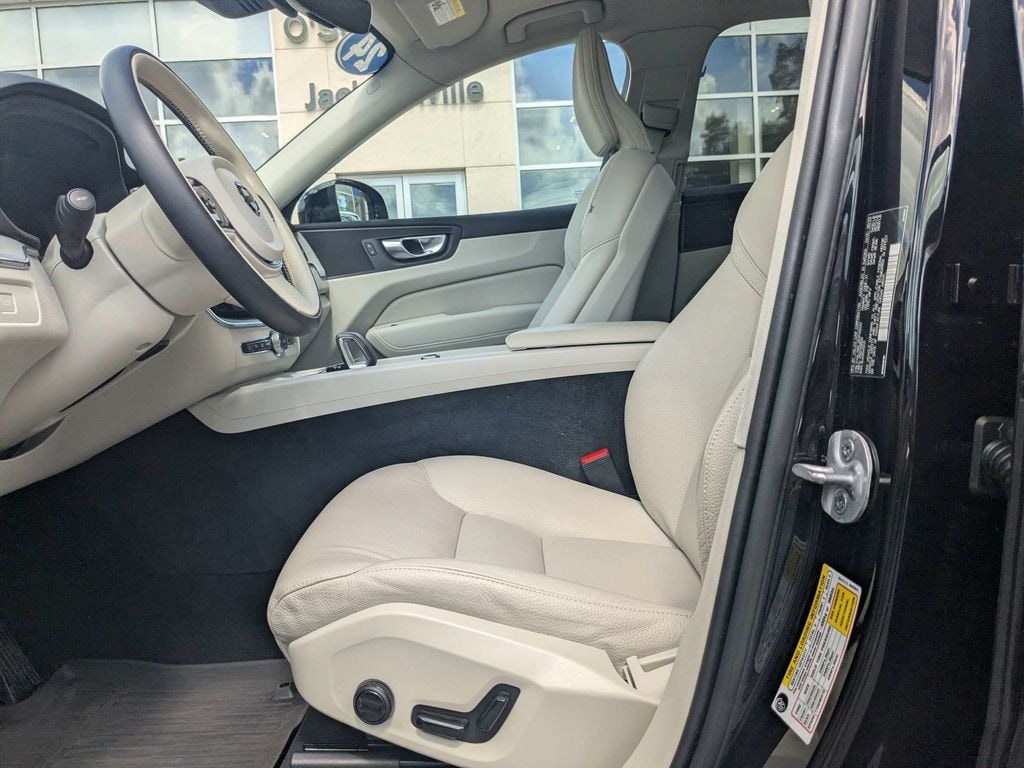 Certified 2024 Volvo XC60 B5 Plus Dark SUV