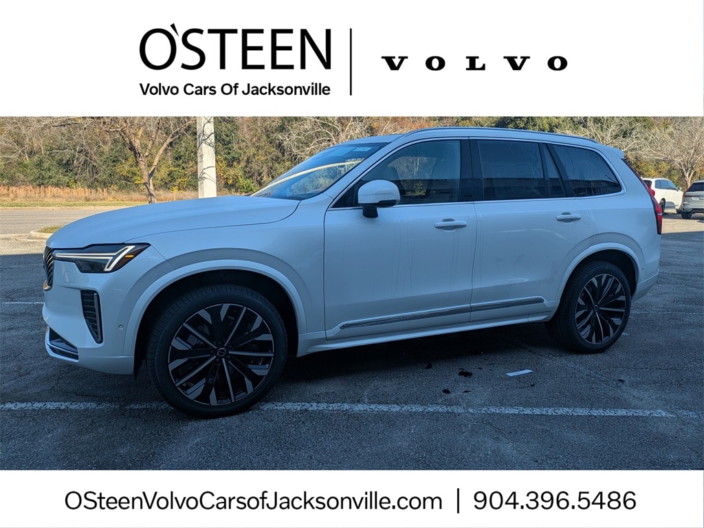 2026 Volvo XC90 Plus's photo