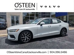 2020 Volvo S60 T5 Momentum Sedan