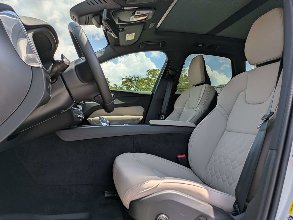 New 2026 Volvo XC60 B5 Plus SUV
