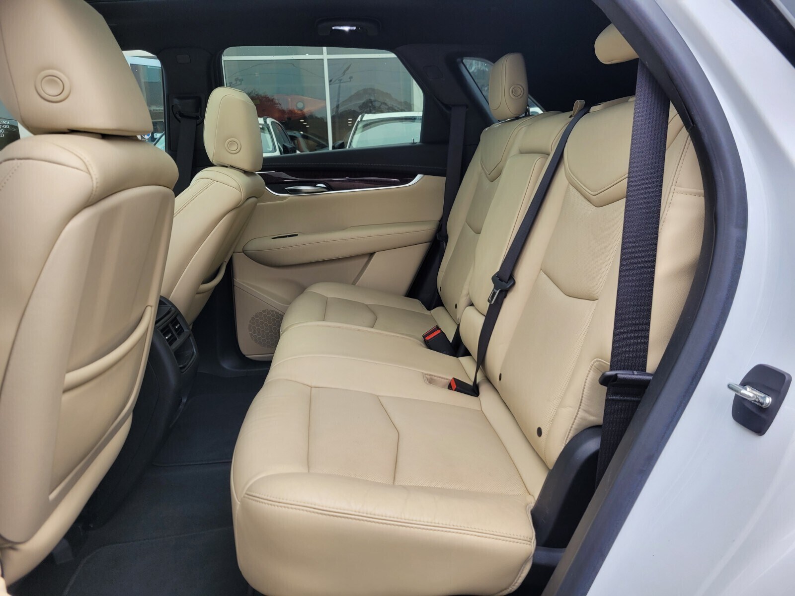 2017 Cadillac XT5 Luxury photo 3