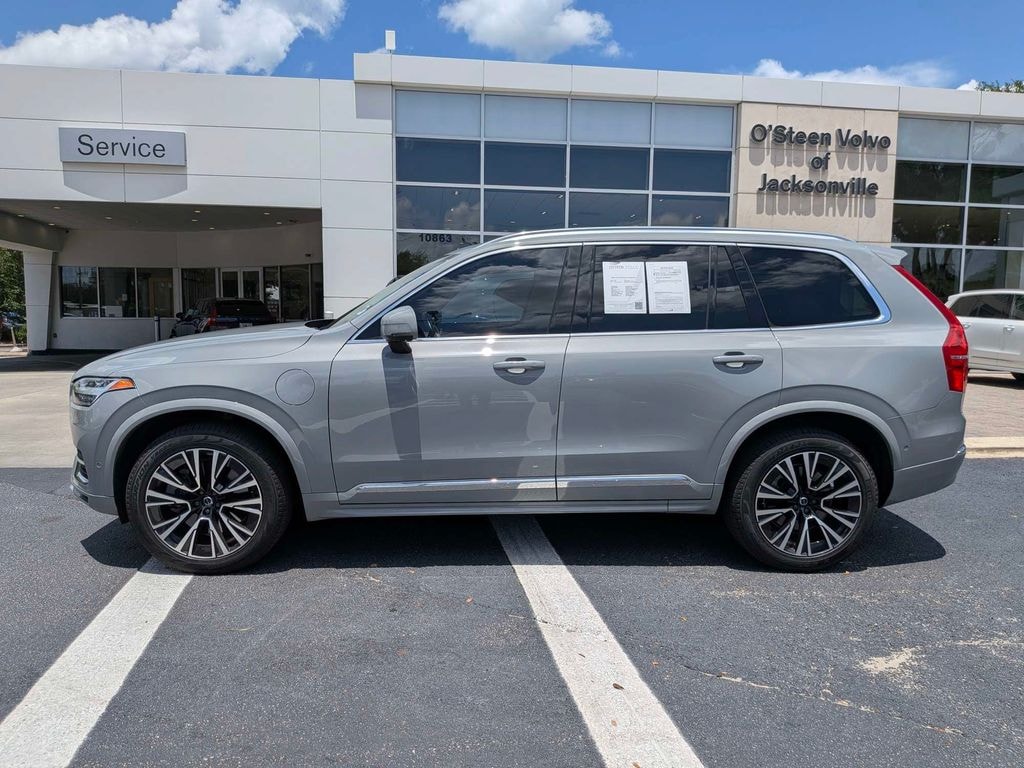 Used 2025 Volvo XC90 plug-in hybrid T8 Plus 6-Seater SUV