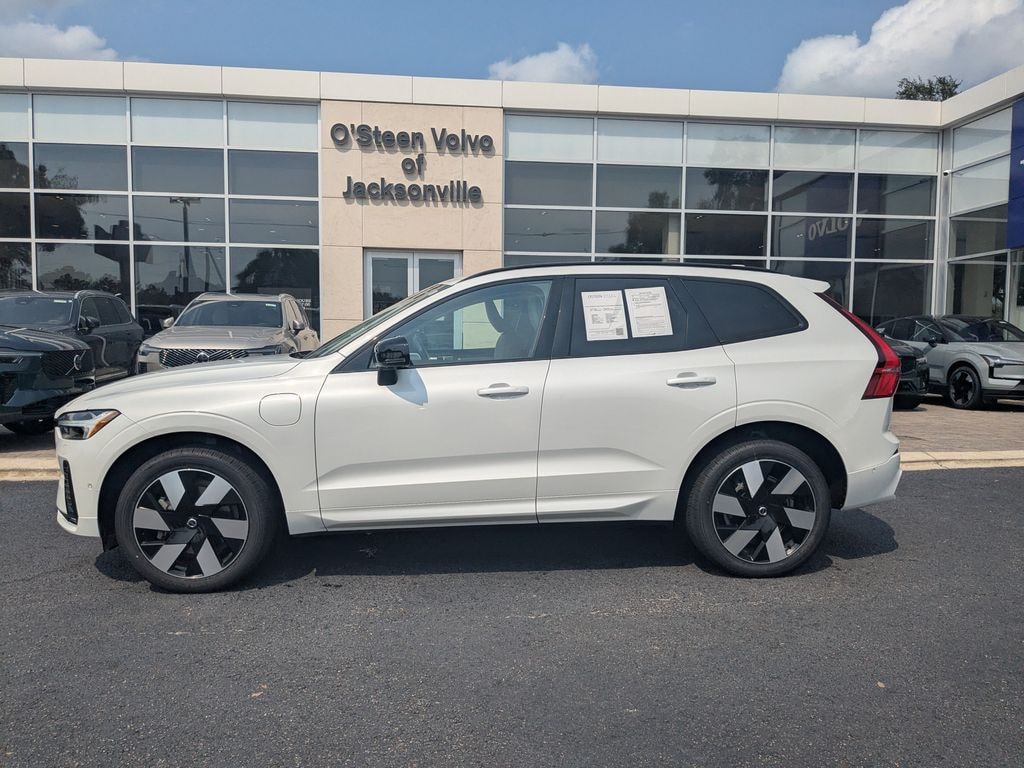 Certified 2024 Volvo XC60 plug-in hybrid T8 Ultimate Dark SUV