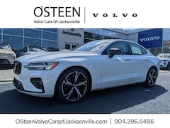 2024 Volvo S60 B5 Plus Dark Sedan
