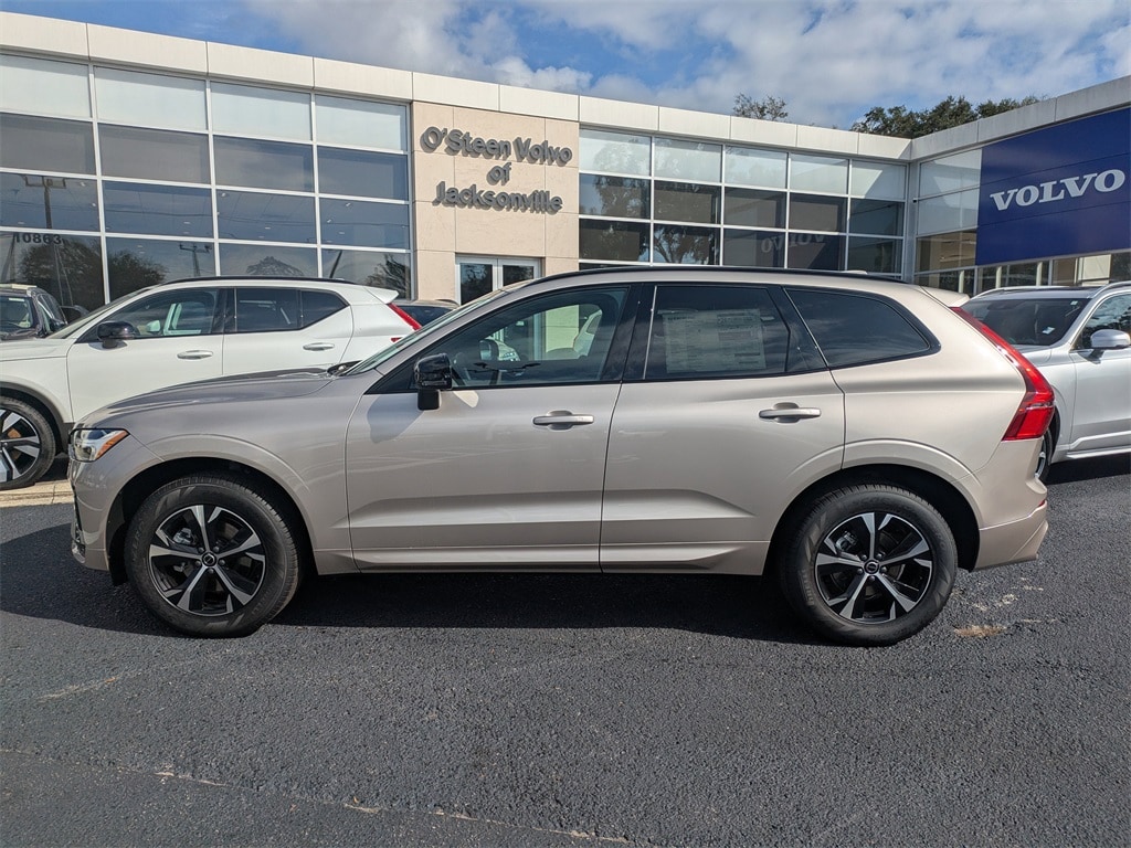 New 2026 Volvo XC60 B5 Core SUV