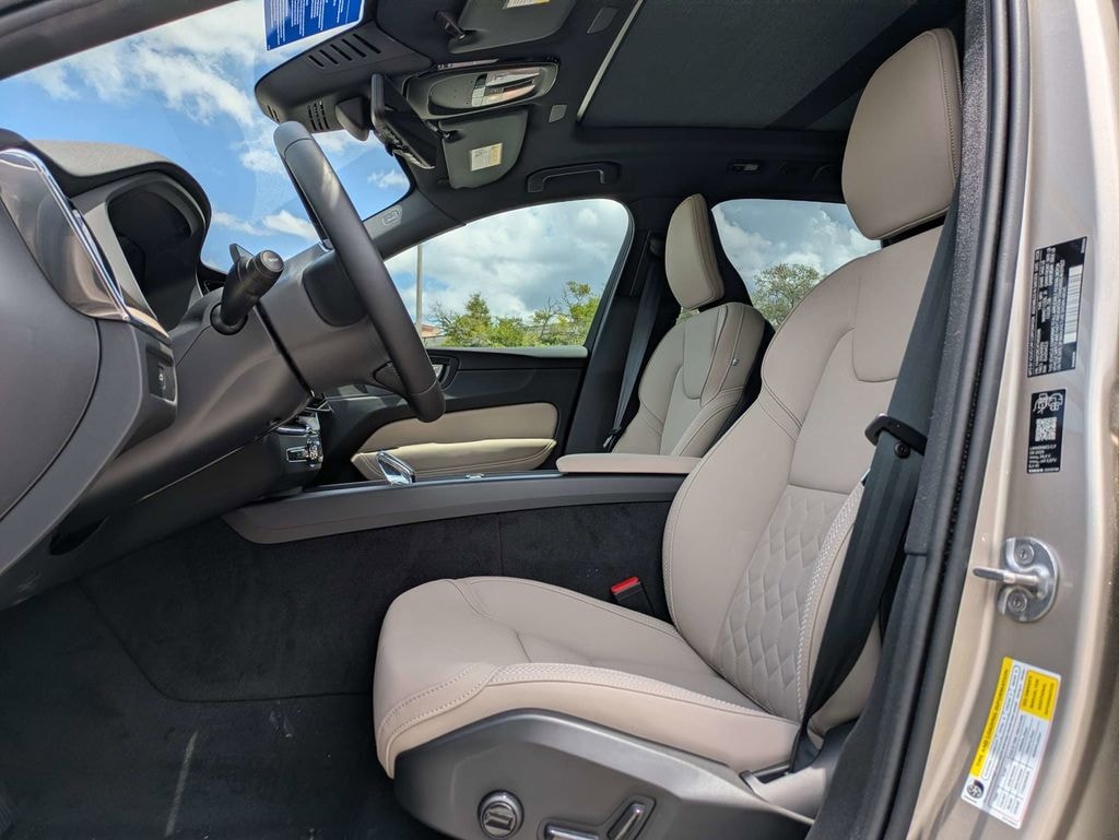 New 2026 Volvo XC60 B5 Plus SUV