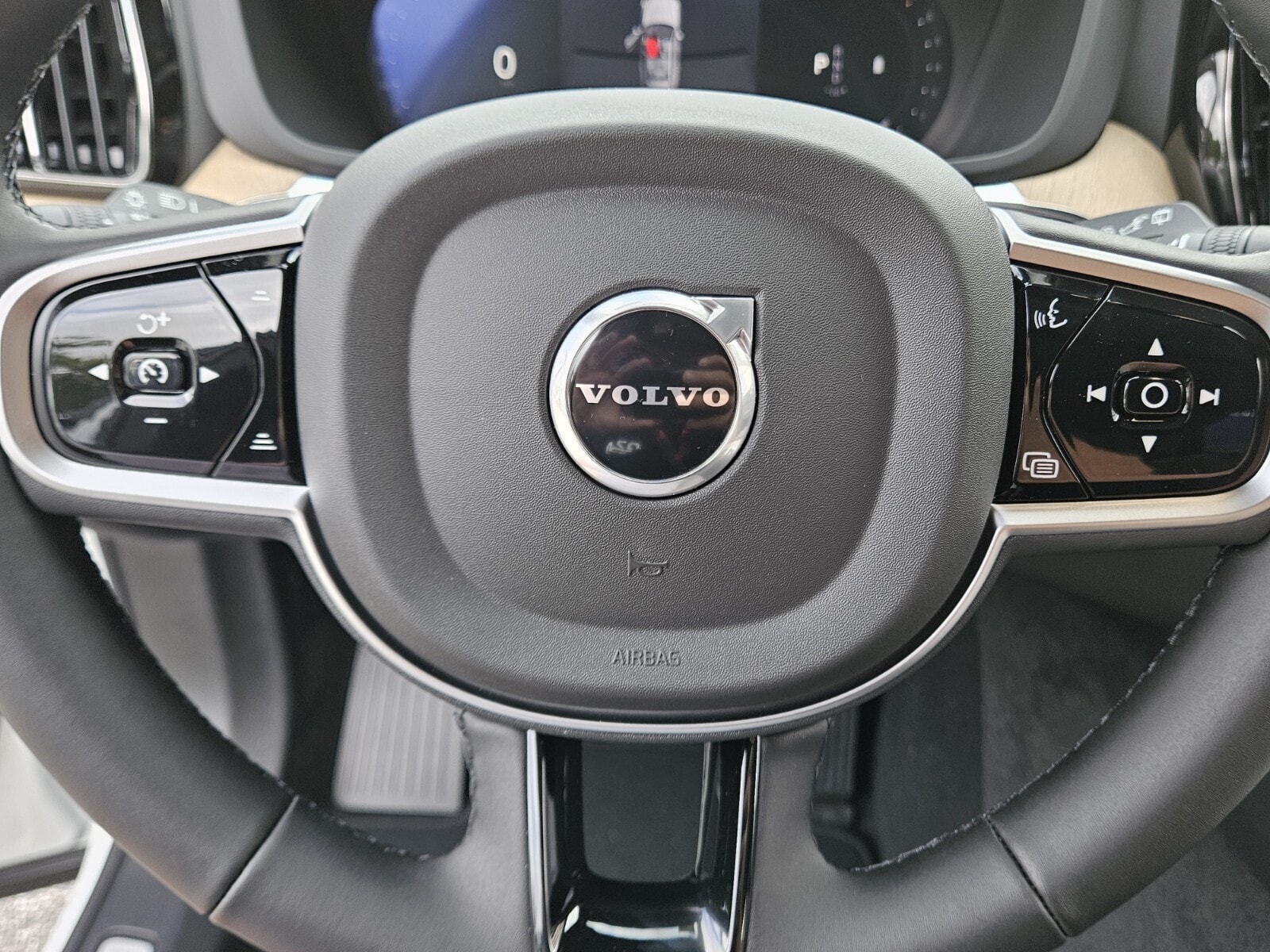 2026 Volvo XC60 Core - Photo 35