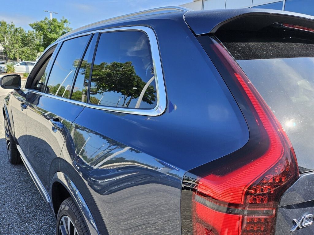 2026 Volvo XC90 Ultra - Photo 9