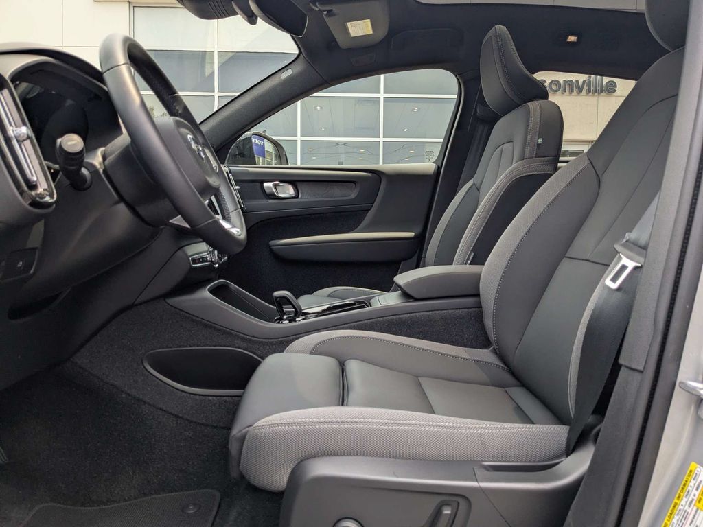 Used 2023 Volvo C40 Core with VIN YV4ED3GK2P2061459 for sale in Jacksonville, FL