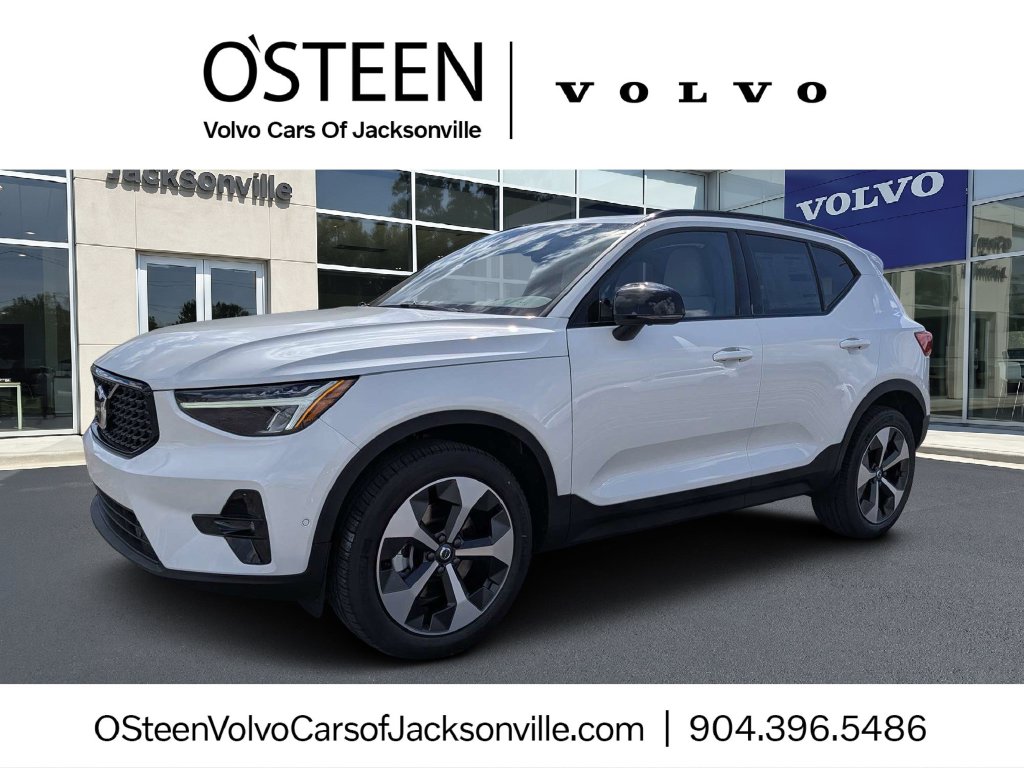 2026 Volvo XC40