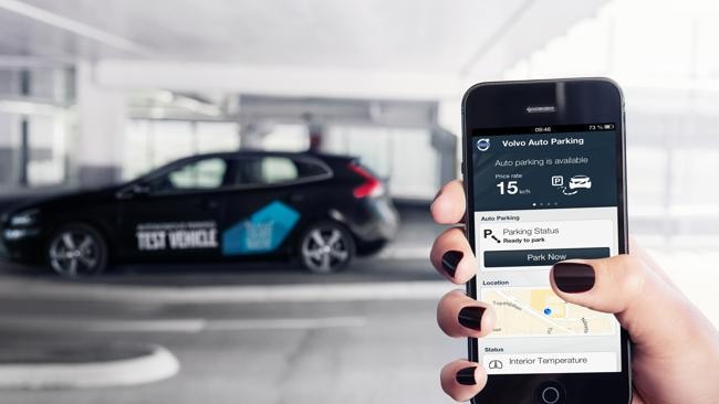 phone-parks-car.jpg