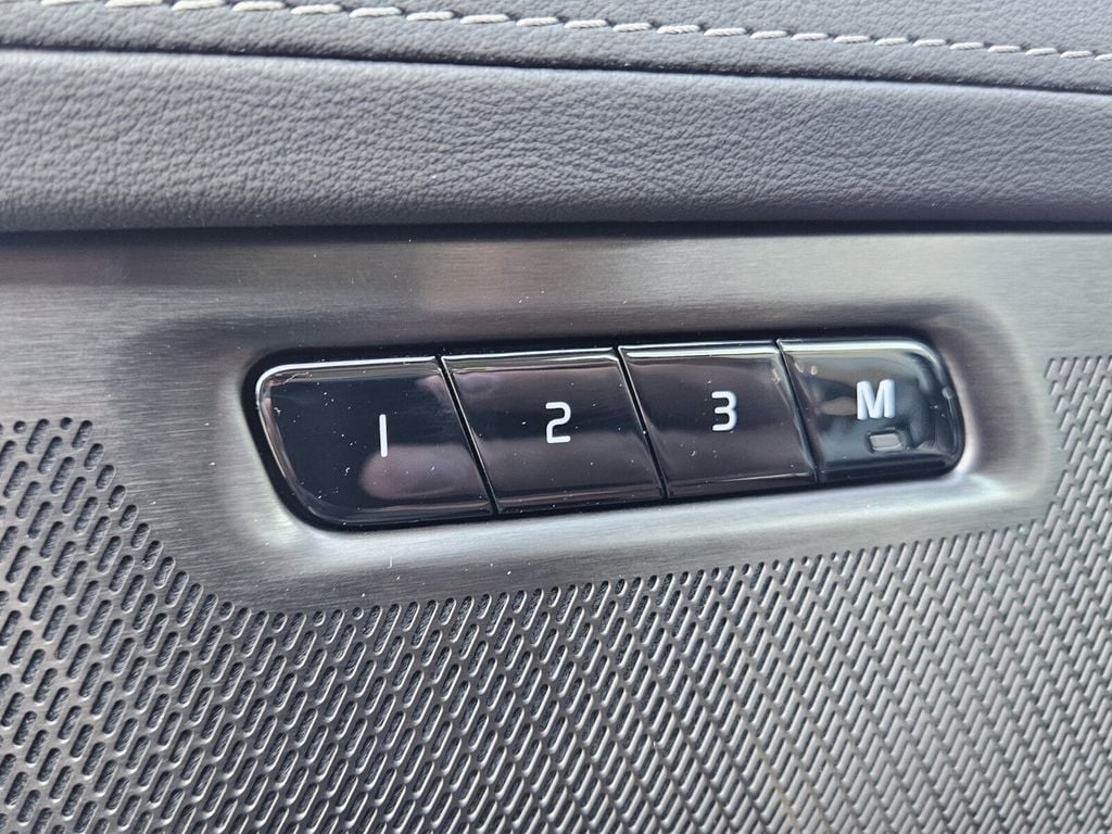 2026 Volvo XC90 Ultra - Photo 41