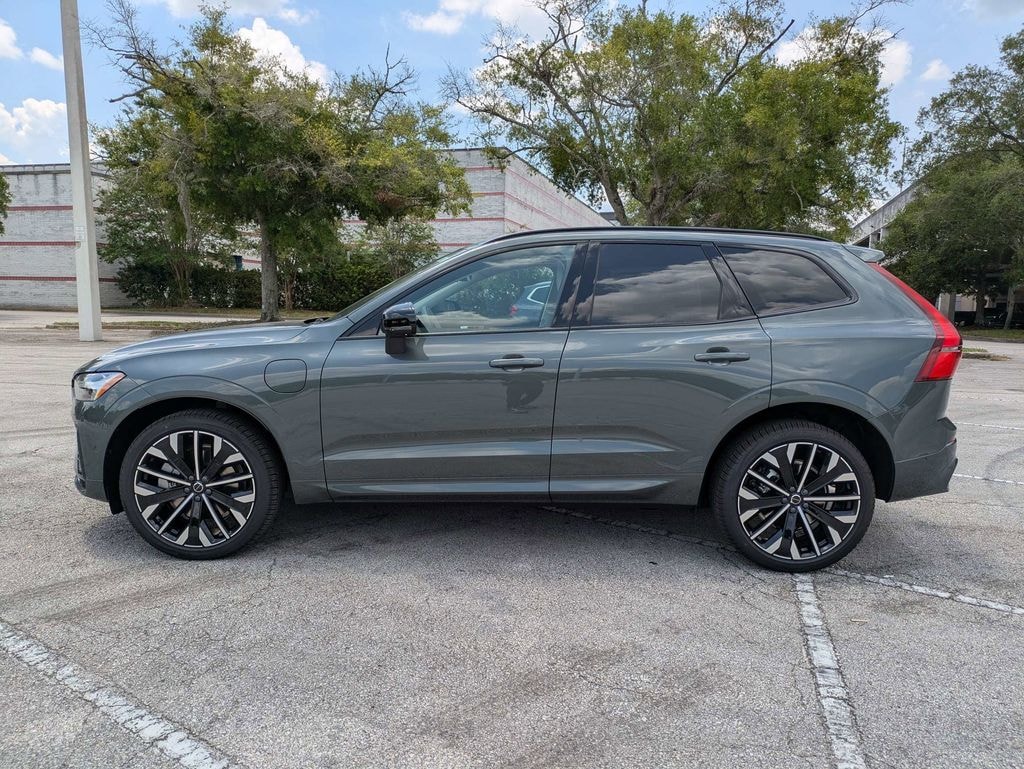 New 2026 Volvo XC60 plug-in hybrid T8 Ultra SUV