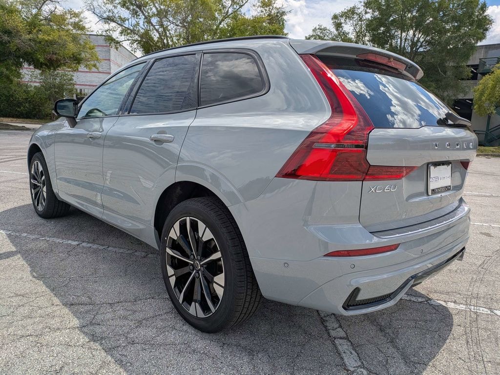 New 2026 Volvo XC60 plug-in hybrid T8 Plus SUV