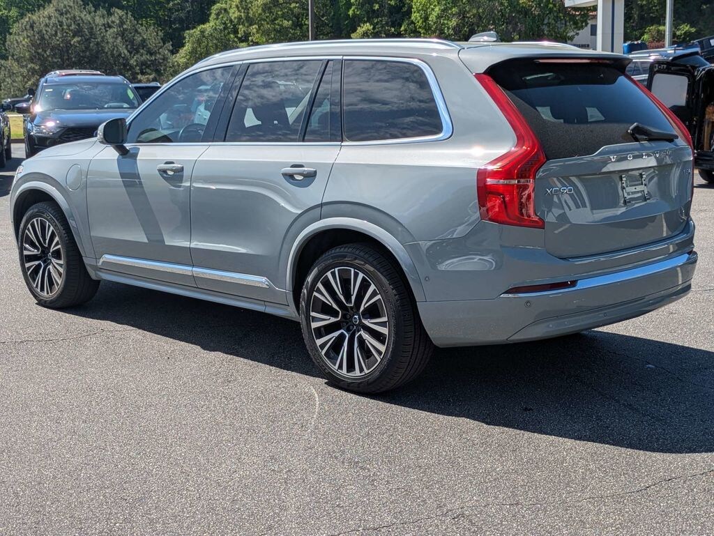 Used 2025 Volvo XC90 plug-in hybrid T8 Plus 6-Seater SUV