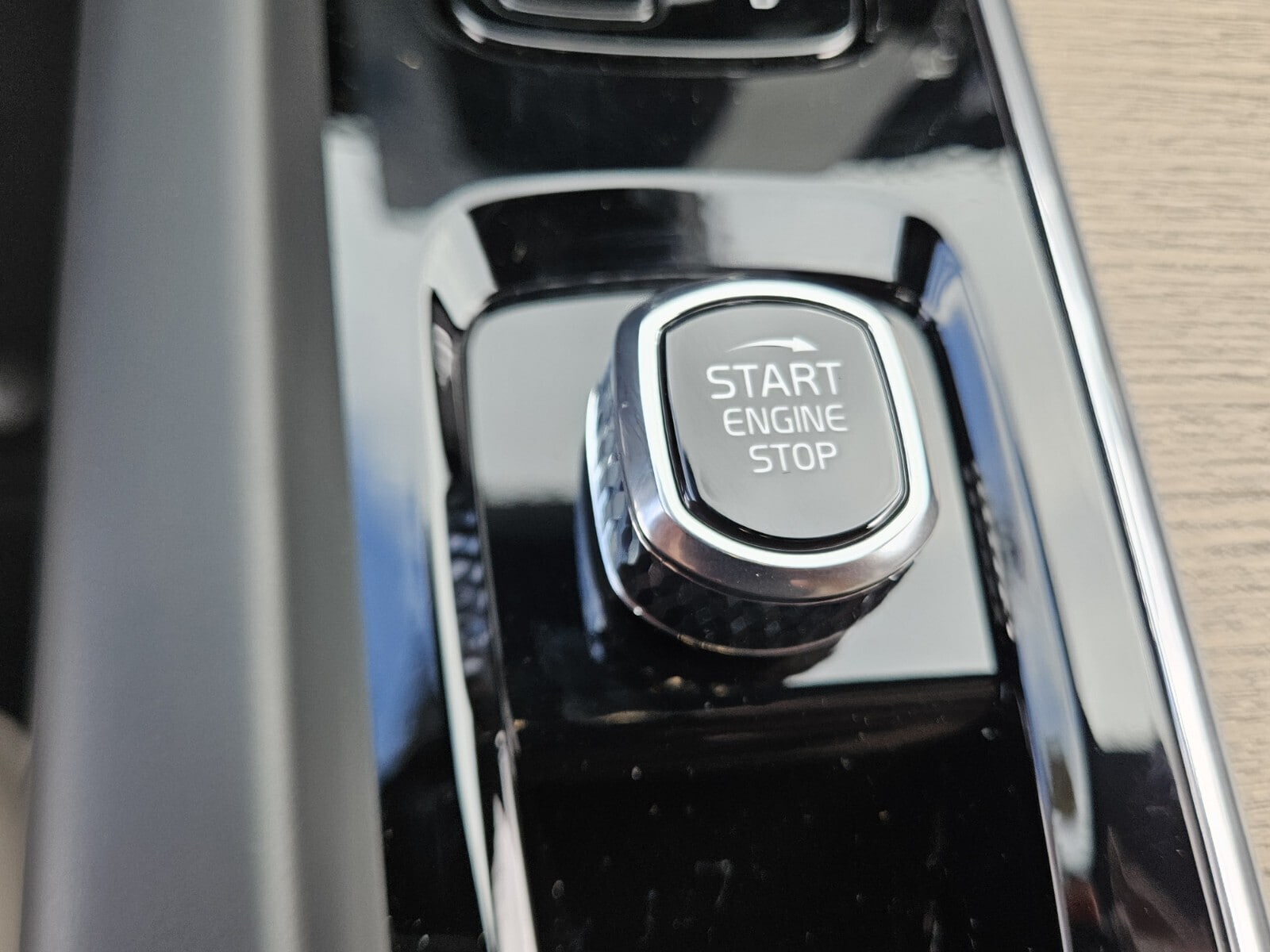 2026 Volvo XC60 Core - Photo 34