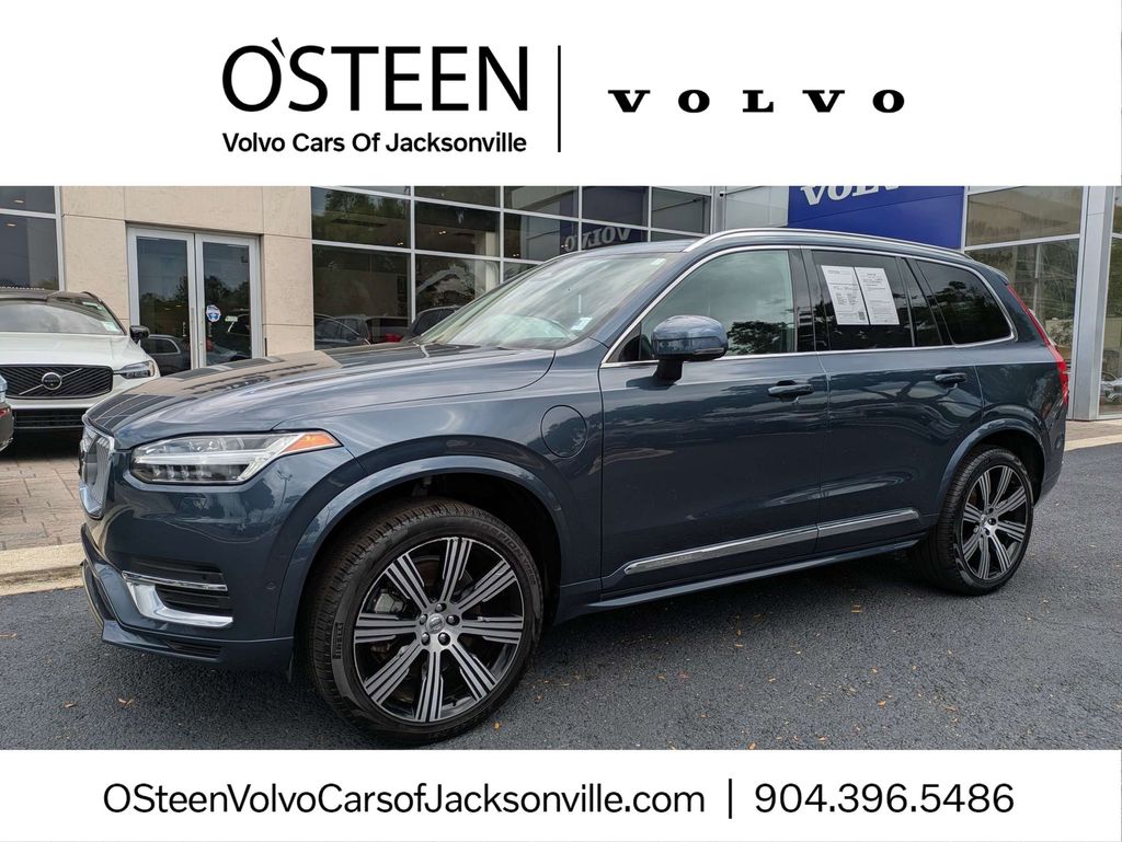 2024 Volvo XC90 T8 Recharge Ultimate Bright Theme 4WD's photo