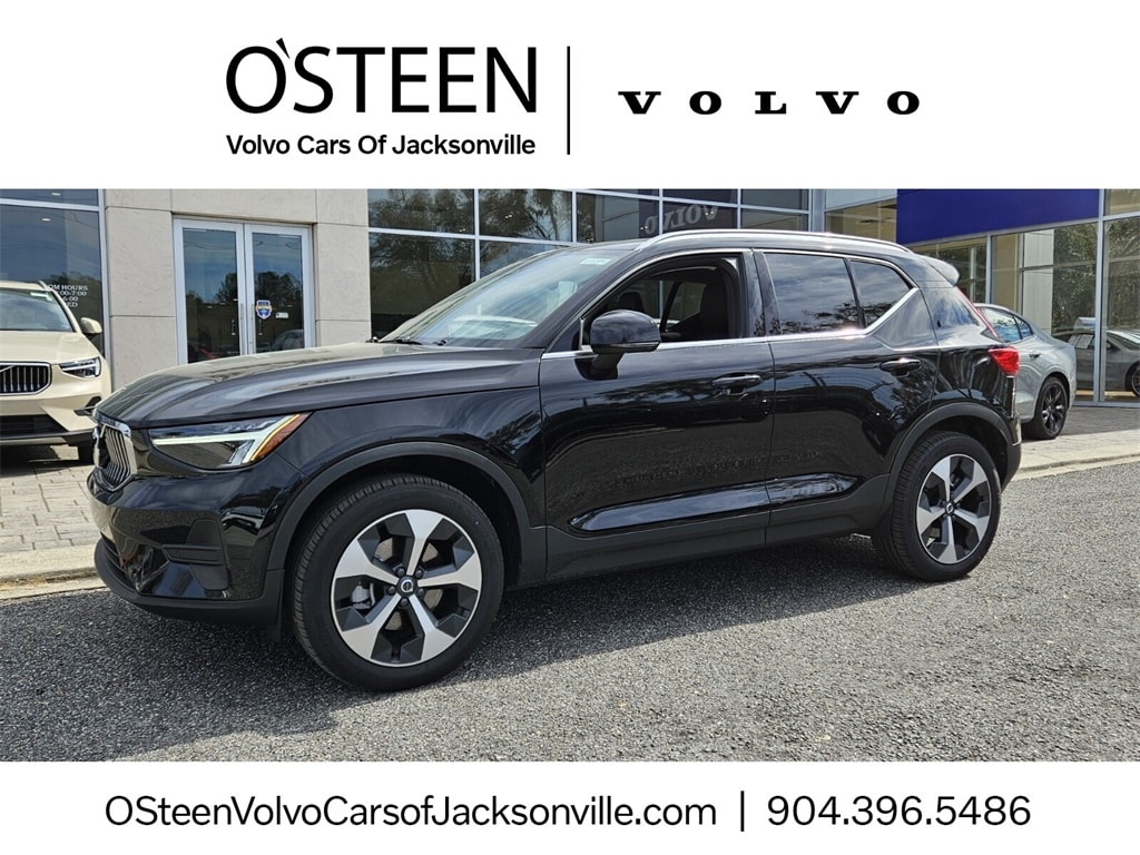 Used 2025 Volvo XC40 B5 Core Bright Theme SUV