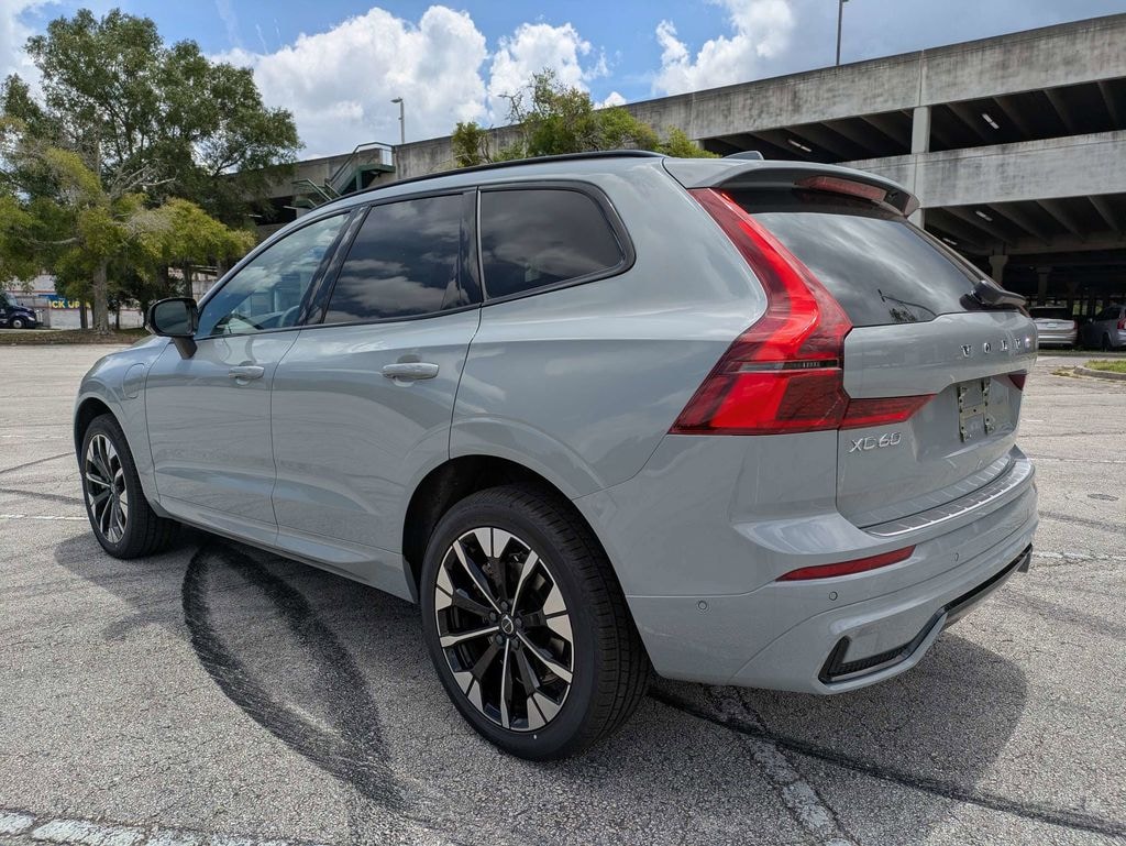 New 2026 Volvo XC60 plug-in hybrid T8 Plus SUV