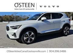 2025 Volvo XC40 B5 Plus Bright Theme AWD SUV