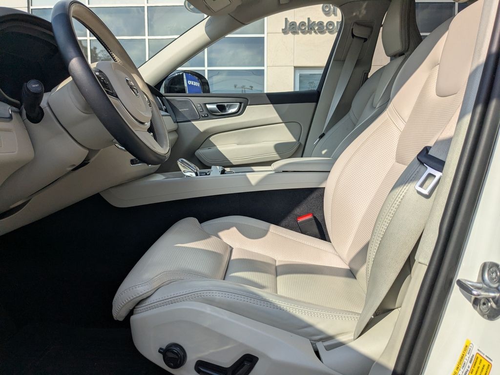 Certified 2024 Volvo XC60 B5 Ultimate Dark SUV
