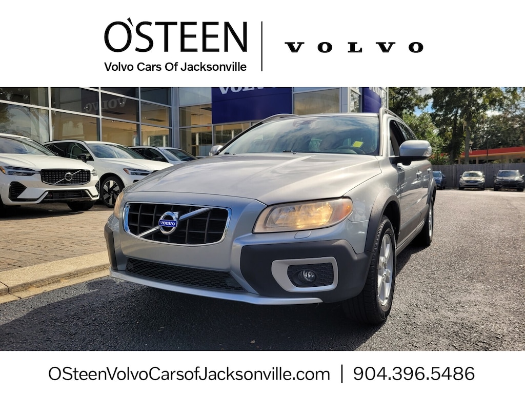 Used 2012 Volvo XC70 3.2 FWD w/Climate Package, Dual Stage Child Booster Seats, Technology Package Wagon