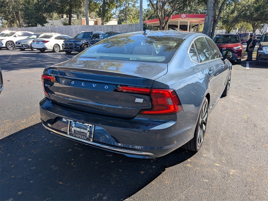 Certified 2024 Volvo S90 plug-in hybrid T8 Ultimate Sedan