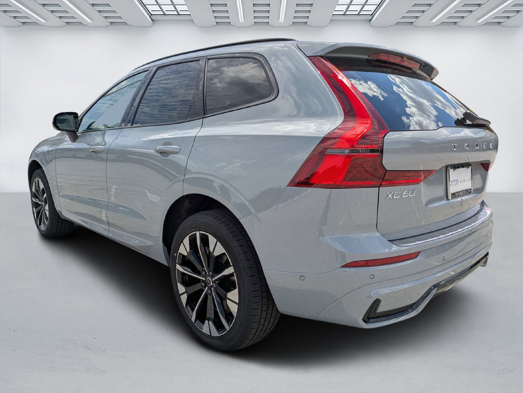 New 2026 Volvo XC60 plug-in hybrid T8 Plus SUV
