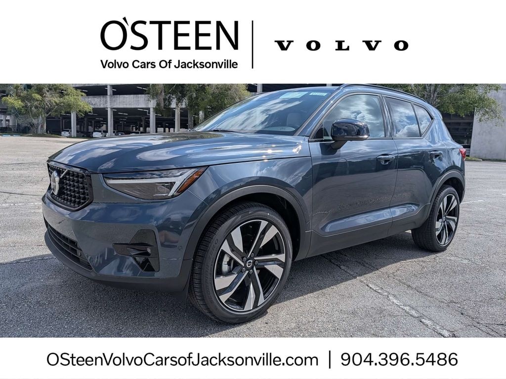 New 2026 Volvo XC40 B5 Ultra SUV