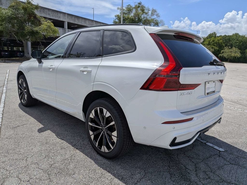 New 2026 Volvo XC60 plug-in hybrid T8 Plus SUV