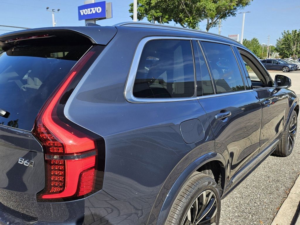 2026 Volvo XC90 Ultra - Photo 14