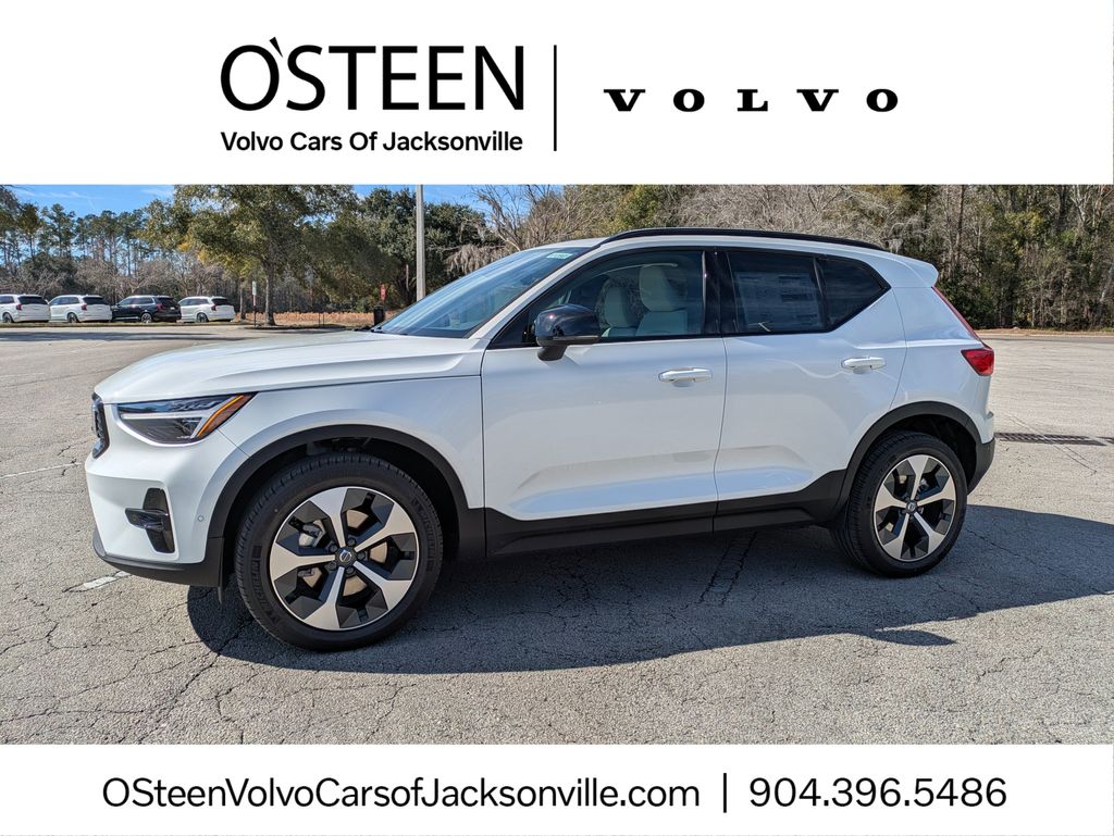 2026 Volvo XC40