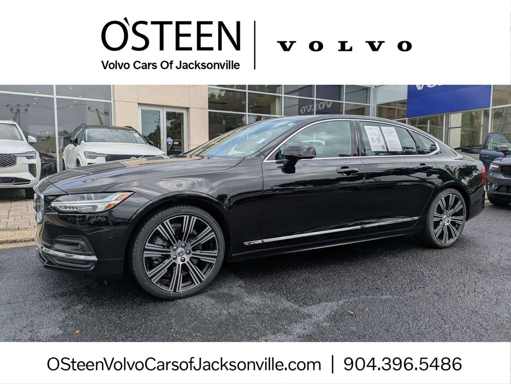 2023 Volvo S90
