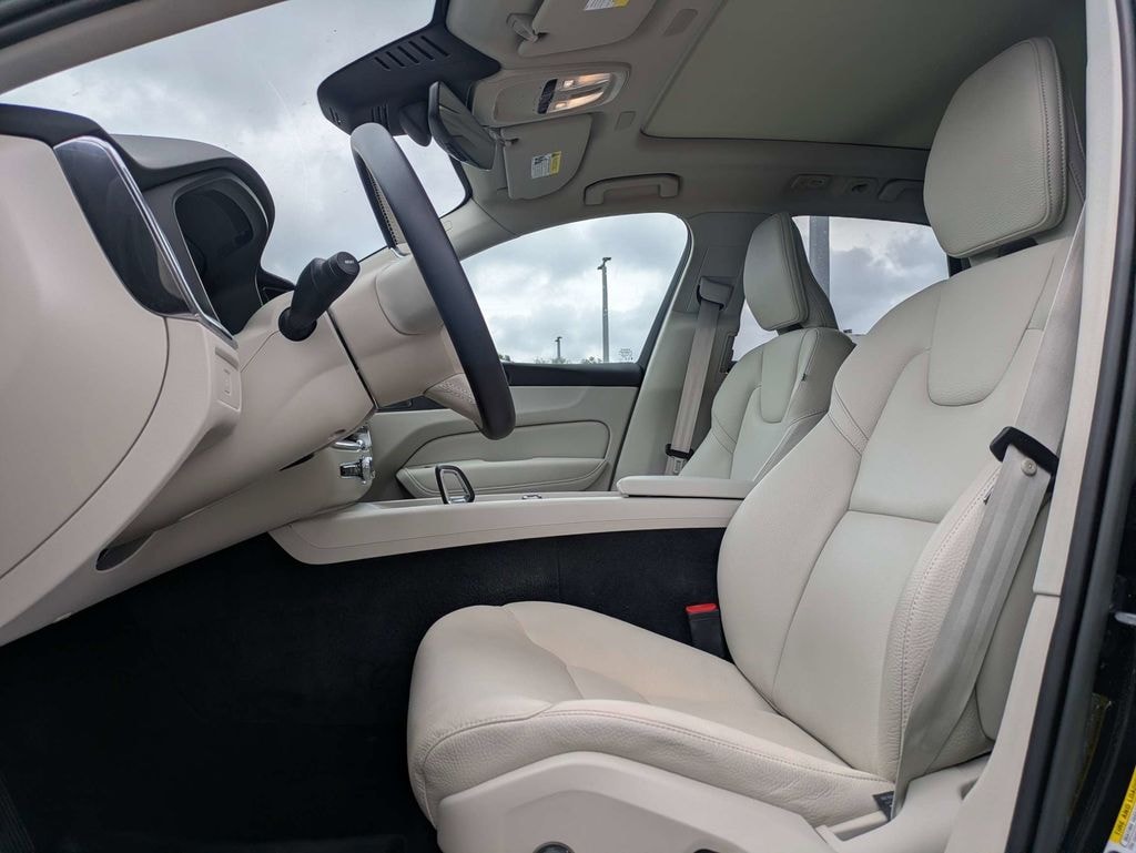 Certified 2023 Volvo XC60 B5 AWD Plus Bright SUV