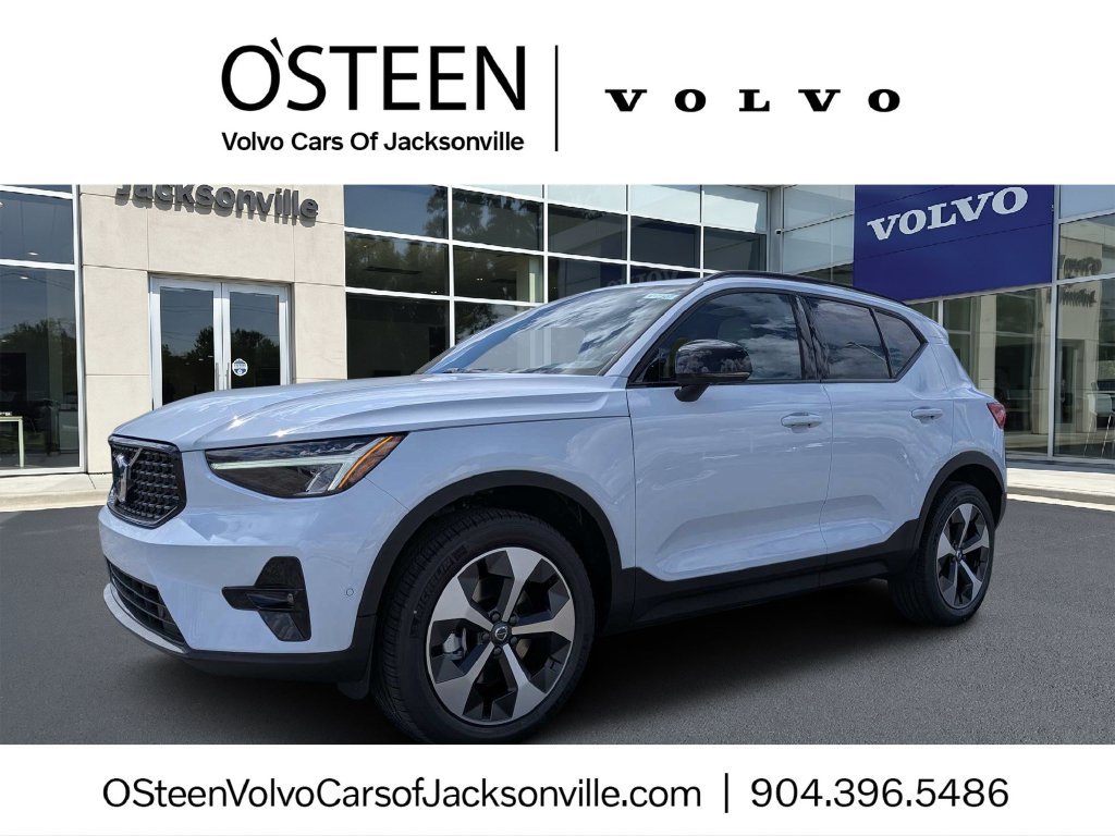 2026 Volvo XC40