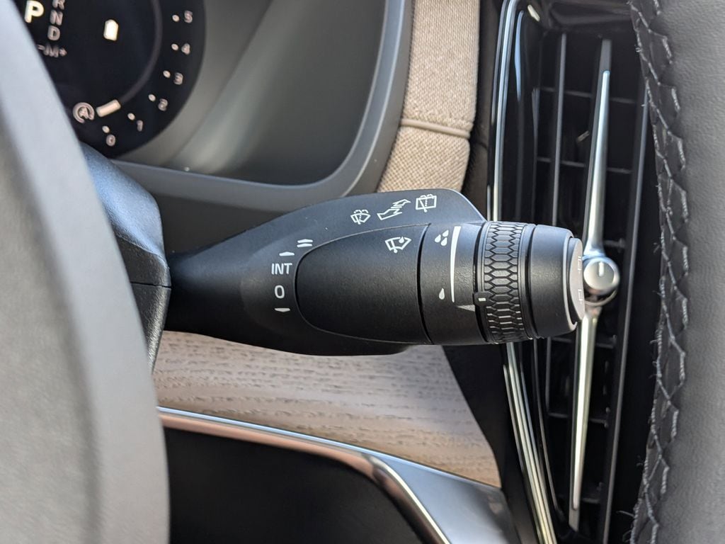 2026 Volvo XC90 Plus - Photo 36