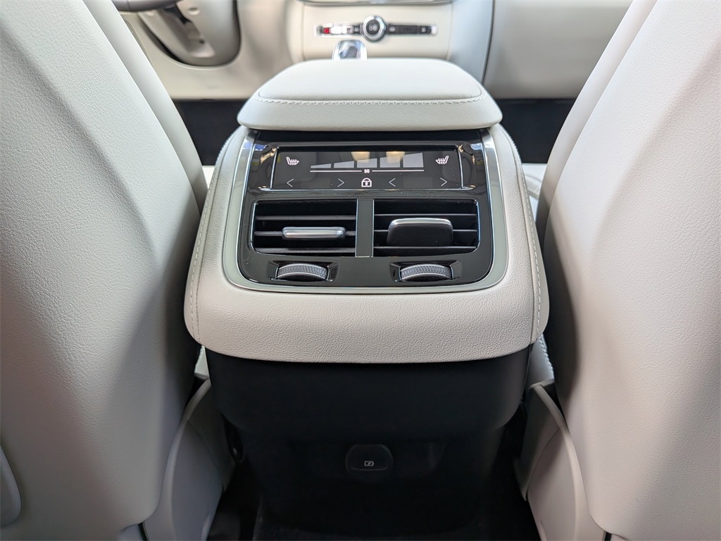 New 2026 Volvo XC90 B6 Ultra 7-Seater SUV