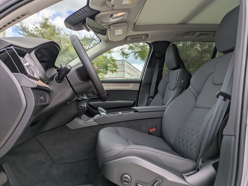 New 2026 Volvo XC90 B6 Plus 7-Seater SUV